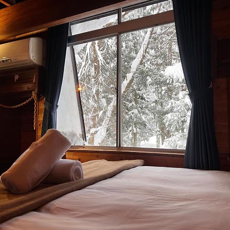 Sneaky Peaks Hotel ฮาคุบะ ภายนอก รูปภาพ
